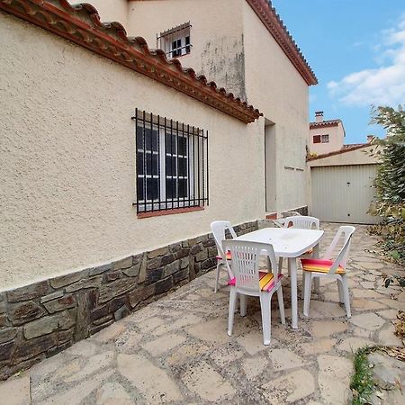 Meuble Trois Etoiles Au Premier Etage D'Une Maison Typique Saint-Cyprien  Exterior photo