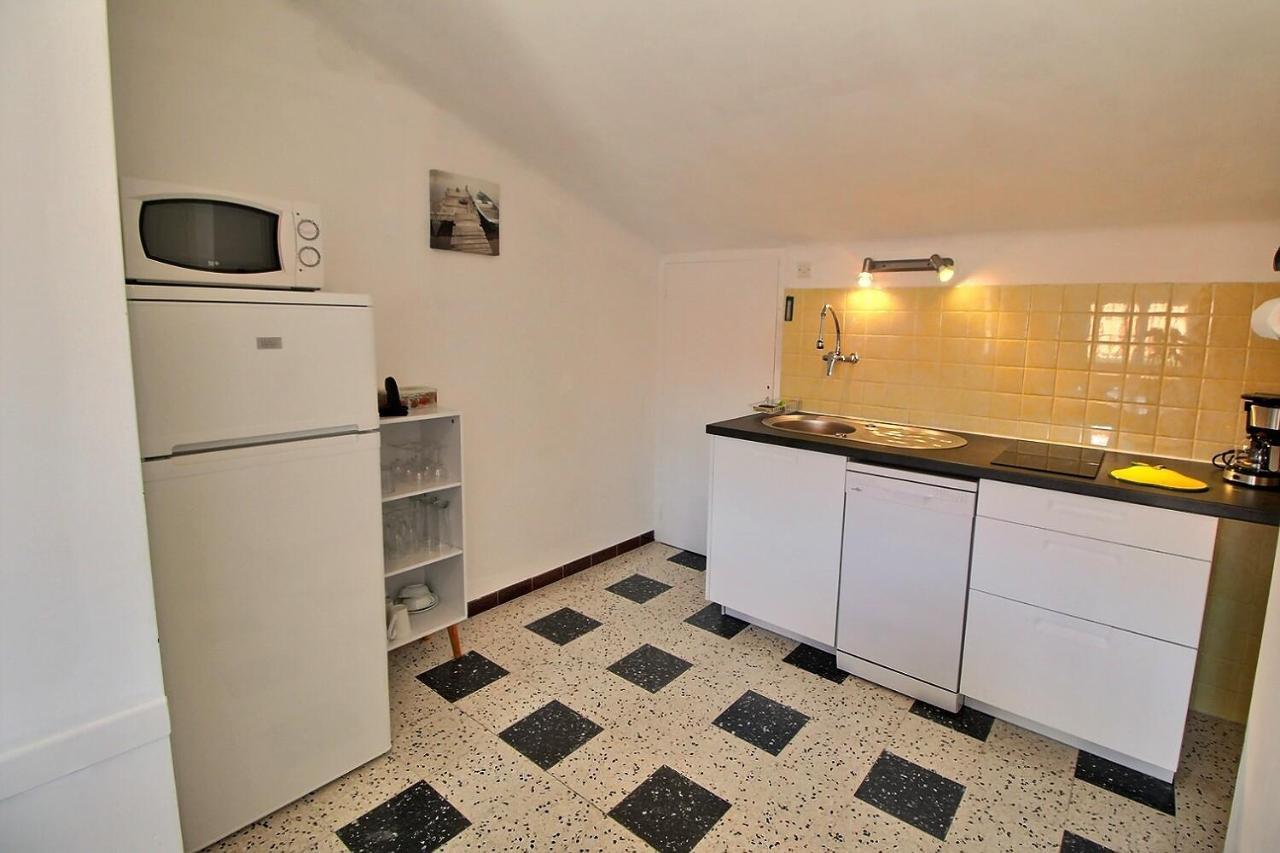 Meuble Trois Etoiles Au Premier Etage D'Une Maison Typique Saint-Cyprien  Exterior photo